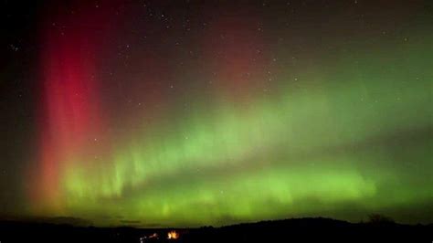 Watch The Aurora Borealis Light Show Over Scotland Bbc News