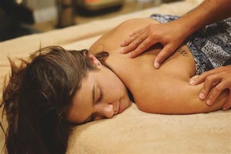 how safe is a massage during pregnancy