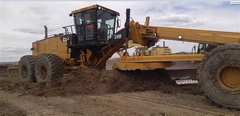 cat  motor grader  hp  kg specification  features
