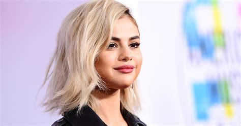 selena gomez on why she takes breaks from social media teen vogue