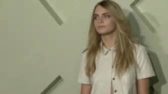 cara delevingne on how she learnt to strut the catwalk in