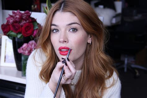 How To Apply And Wear Hot Pink Lipstick Red Lipstick And Berry