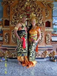 baju adat tradisional pakaian adat indonesia indonesia raya