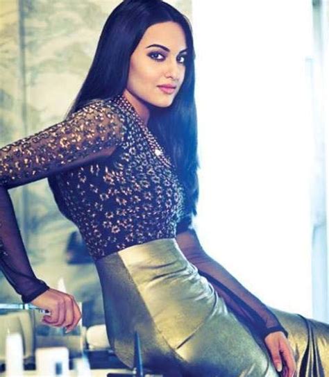 صور الممثلة الهندية سوناكشي سينها 2015 أحدث صور سوناكشي سينها 2015