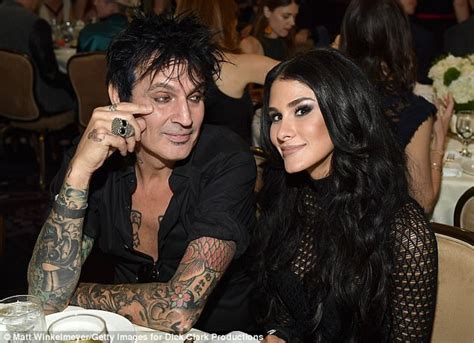 tommy lee awkwardly kisses girlfriend brittany furlan daily mail online
