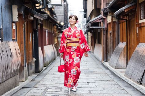 kimono rental  kimono wearing experiences  tokyo tea ceremony japan experiences maikoya