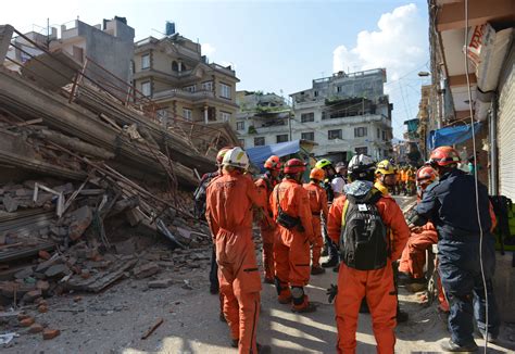 Nepal Earthquake Fresh Nepal Quake Kills Dozens Triggers Panic