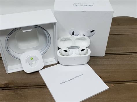 Apple Airpods Pro With Wireless Charging Case White Open Box Ebay