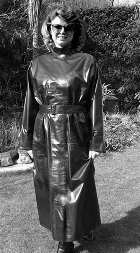 pin auf leather and latex mature and grannys
