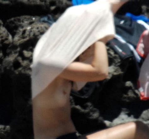 Hot Keira Knightley Topless Paparazzi Photos From Italy