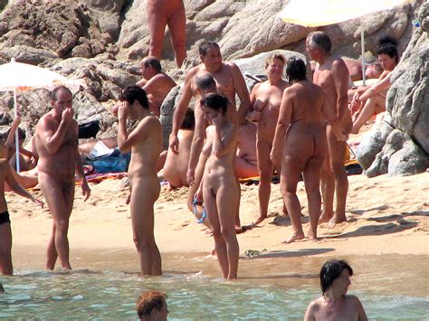 nude beach hidden camera review of the contents