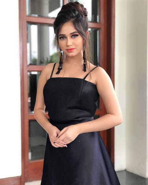 Jannat Zubair Rahmani Hits 9 Million Followers On