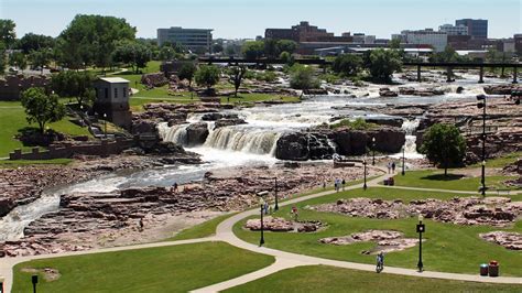 sioux falls vacations  package save    expedia