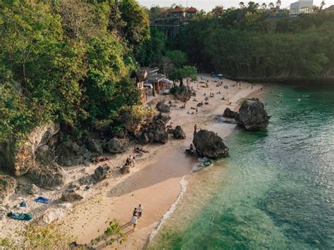 Pantai Padang Padang Bali – Newstempo