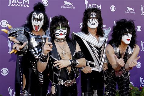 late kiss drummer s heirs say band stiffed them