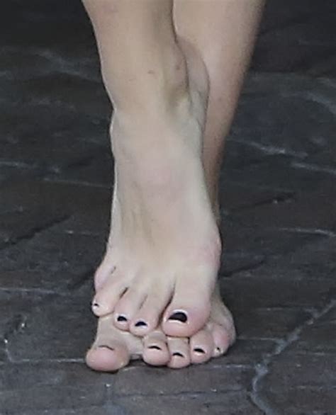 Tatiana Maslany S Feet