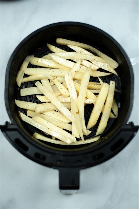 easy air fryer garlic parmesan french fries splendry