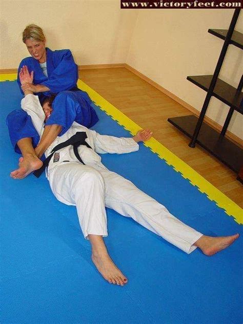 judo choke by bondjoev on deviantart