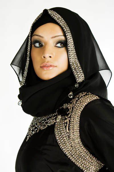 Emoo Fashion Saudi Burqa Designs 2012 Latest Abaya Trend