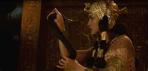 the 28 best cleopatra 1999 images on pinterest cleopatra egyptian fashion and egyptian goddess