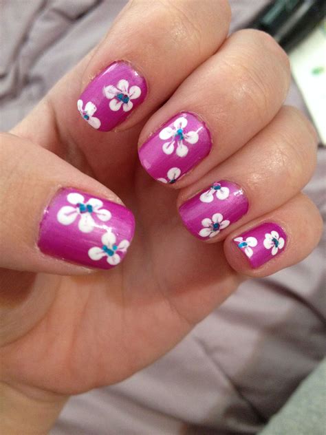 Purple With White And Glitter Flower Nails My Nails Nails Flower Nails