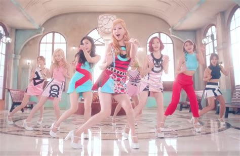This Is Almost Every Outfit Featured In Girls’ Generation’s “lion