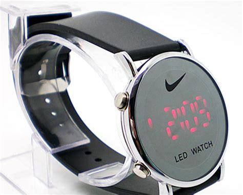 2014 hot selling product sports digital watches ladies fashion least time jewelry on