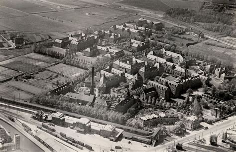 luchtopname van het centraal station en het academisch ziekenhuis  geschiedenis stad