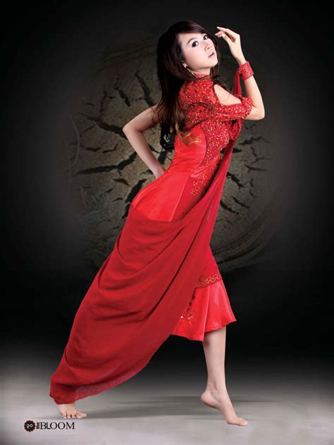 arloo s myanmar model gallery thinzar nwe win red hot jam