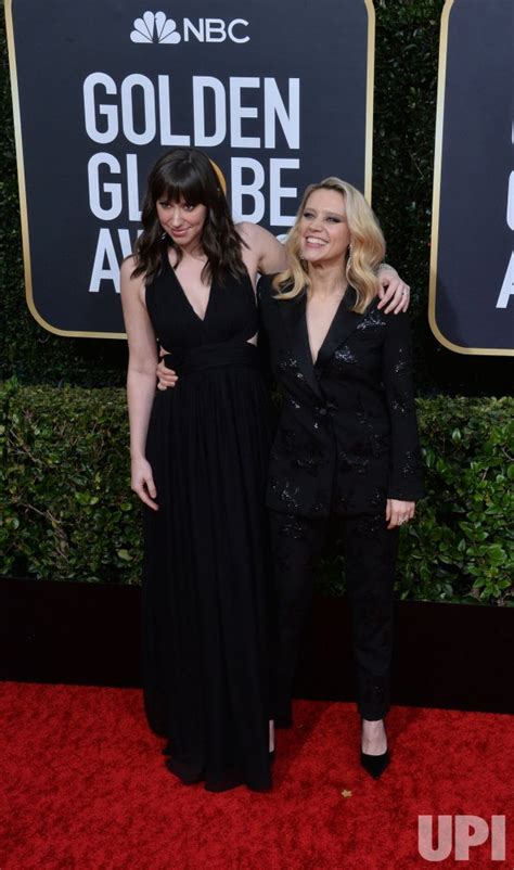 Photo Emily Lynne And Kate Mckinnon Attend The 77th Golden Globe