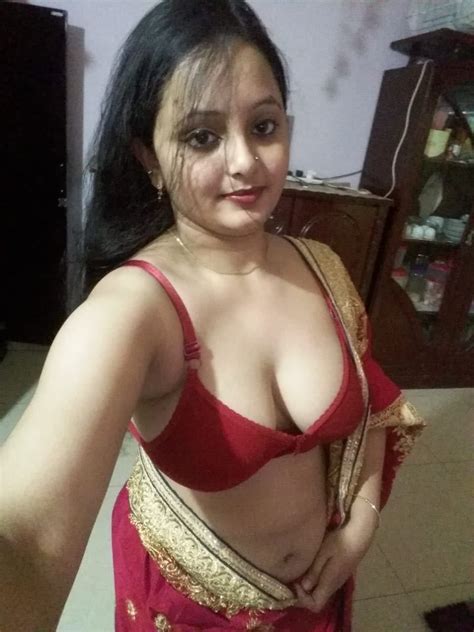 Kolkata Desi Bhabhi Naked Photos Sent To Lover Indian