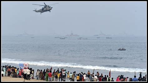 Indian Navy విశాఖ తీరంలో ఒళ్ళు గగుర్పొడిచే భారత నావికాదళ సాహస