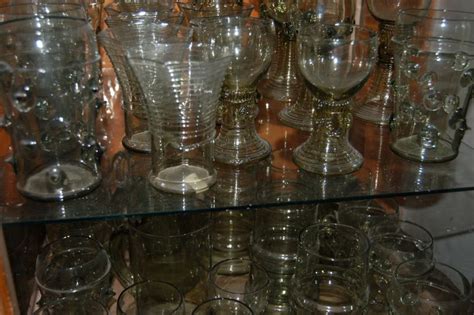 oud en antiek glas wisselend aanbod de galanterie