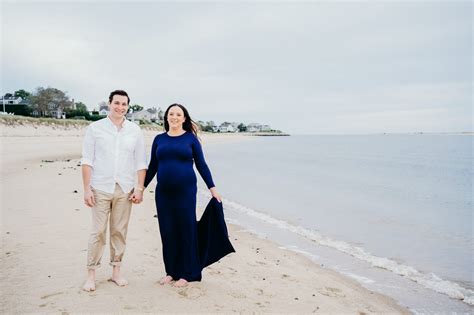 chatham cape  maternity photographer meghan lynch photography