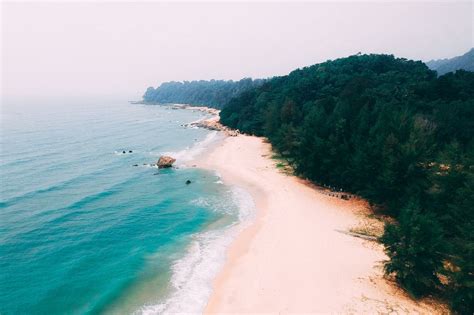 7 Destinasi Wisata Pantai Di Jember Lengkap Dengan Harga Tiket Rute