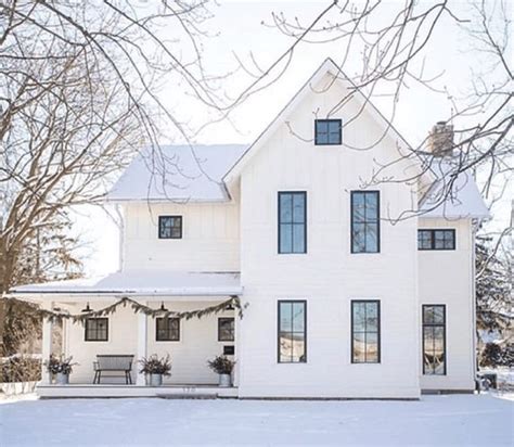 The Best Classic White Farmhouse Inspiration White Farmhouse Exterior