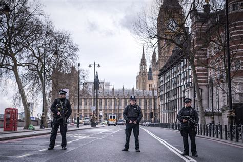 Deadly Attack Near U K Parliament Car Plows Victims On Westminster