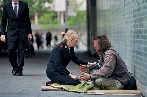 want to help the homeless wondrlust