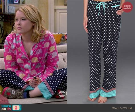 wornontv lennox s pink elephant print pajamas on melissa and joey