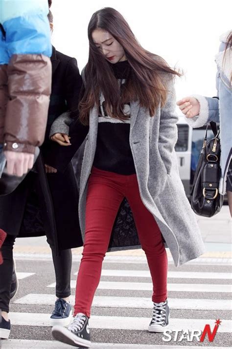 red velvet irene airport fashion official korean fashion