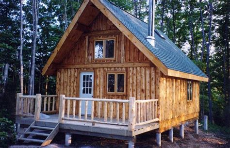canadiana vertical log cabins log timber works   build  log cabin small log cabin