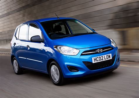 hyundais  blue recognized  genuinely economical car autoevolution