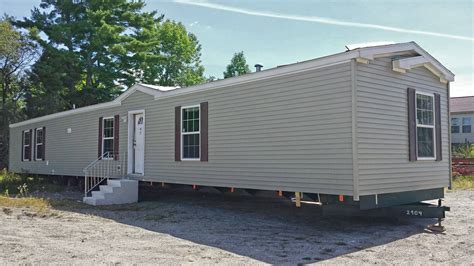 redman  bedroom showcase homes maine    trailer