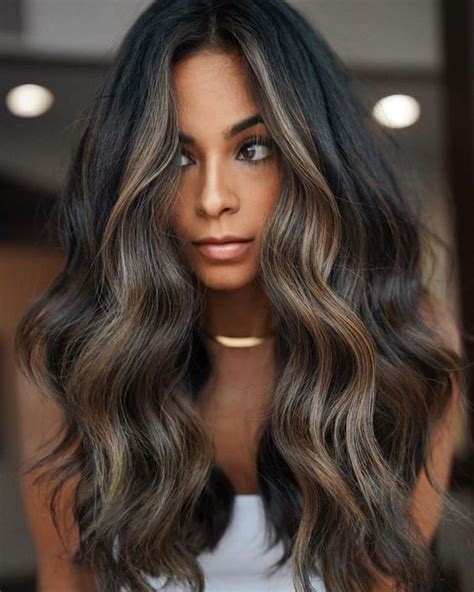 2024 Dark Hair Highlights And Balayage Trends Brunette Blonde And More