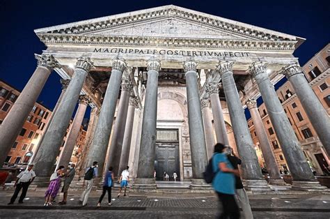 pantheon  rome  charge  tourist entry  star