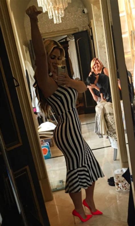 Kim Zolciak Flaunts Hot Bod In Sexy New Instagram Shots Love My