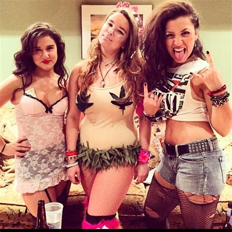 3 s not a crowd it s a party these trio halloween costumes prove it halloween trio