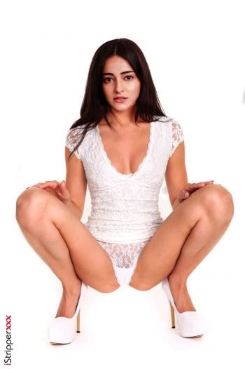 Ananya Pandey Nude Sex Fake Photos Sex Baba