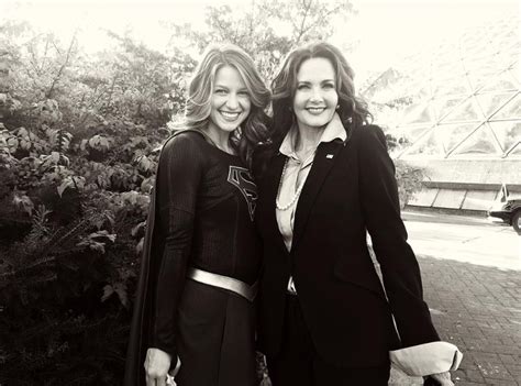 Supergirl And Wonder Woman Finally Meet See The Epic Picture E