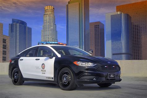 ford fusion   police pursuit rated hybrid car